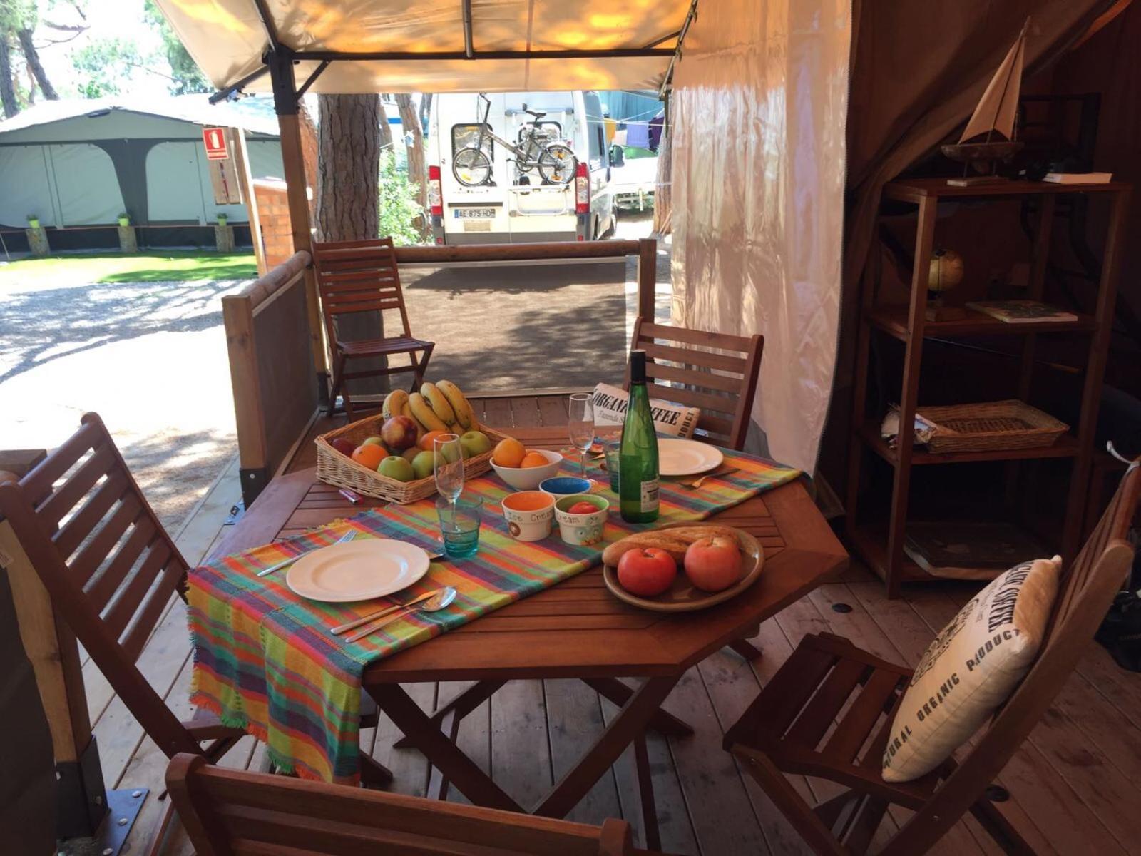 Camping 3 Estrellas Gava Exterior photo