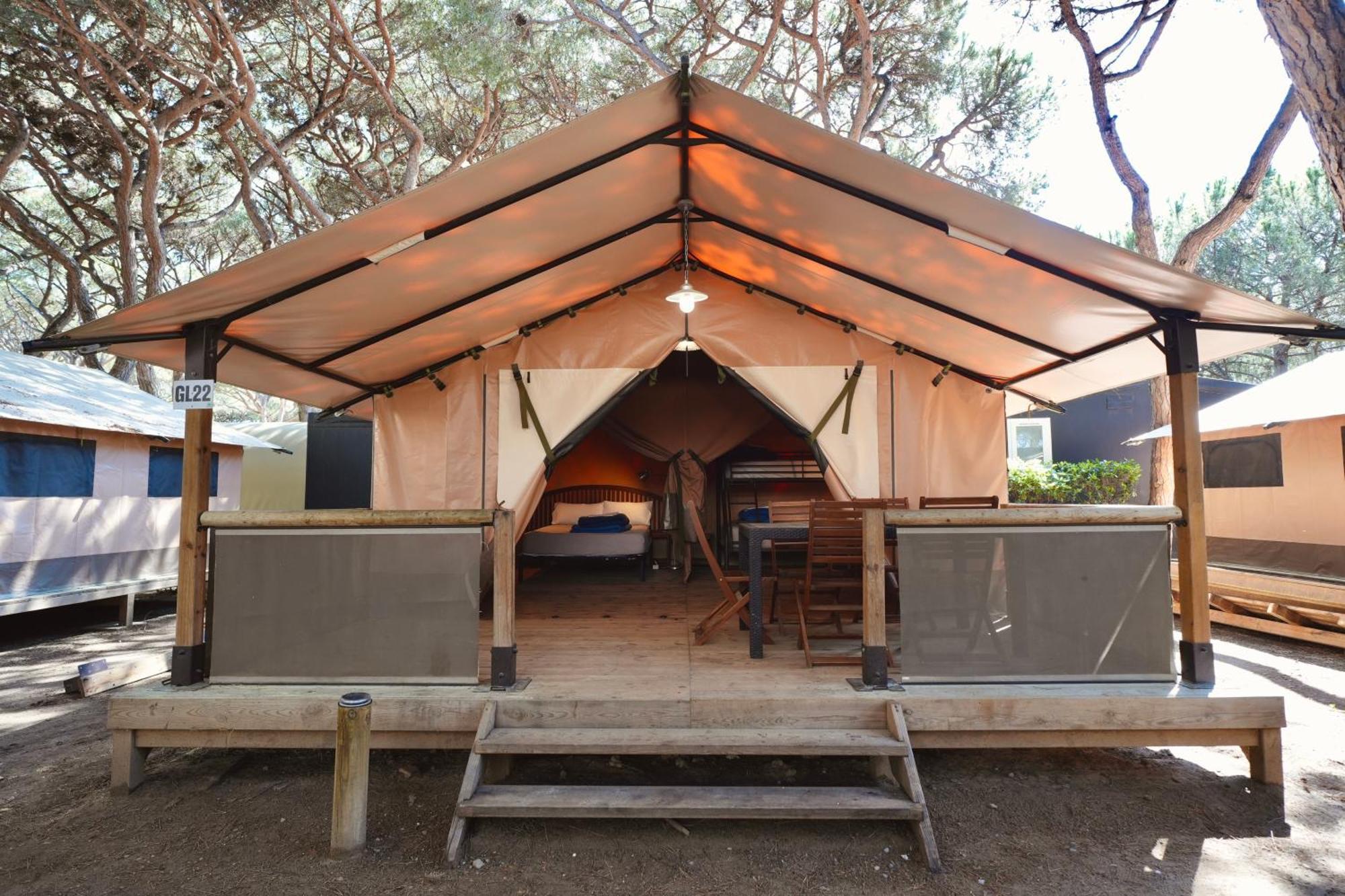Camping 3 Estrellas Gava Exterior photo