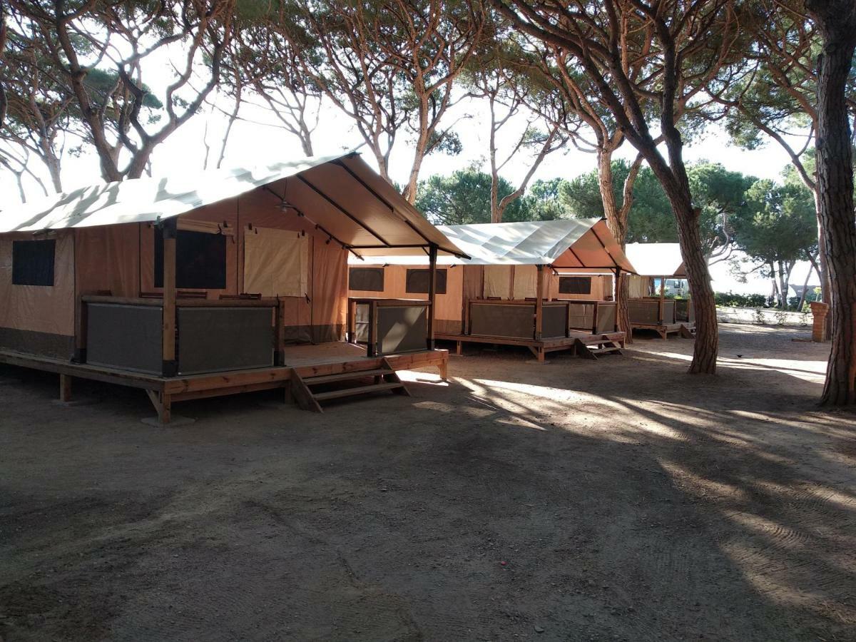 Camping 3 Estrellas Gava Exterior photo